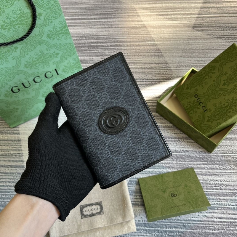 G*u*i wallets & purse